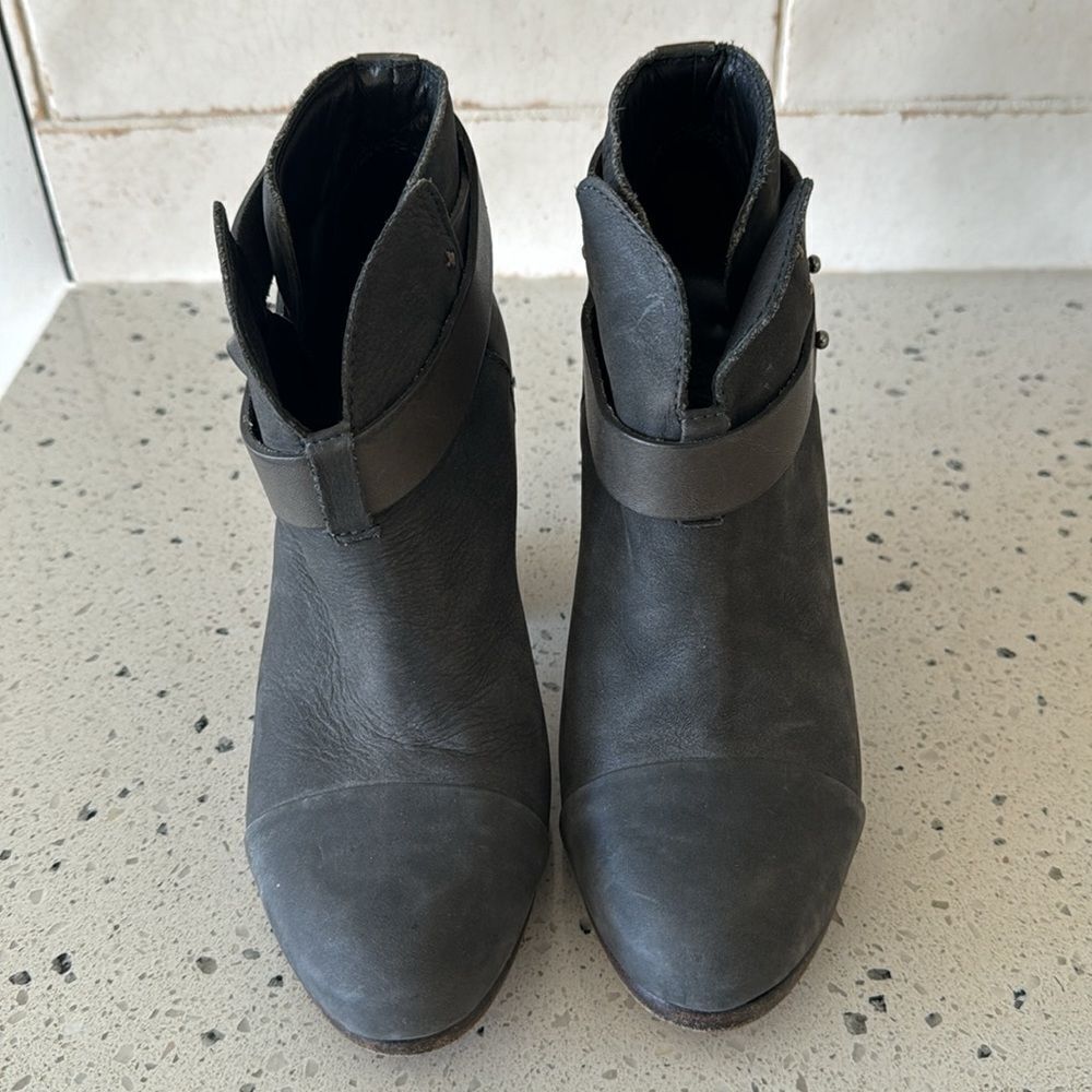 rag & bone New York Hallow Gray Leather Heeled Ankle Boots Booties Shoes Size 35 - Picture 3 of 14